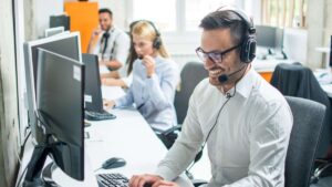 Call Deflection Strategies That Really Improve CX